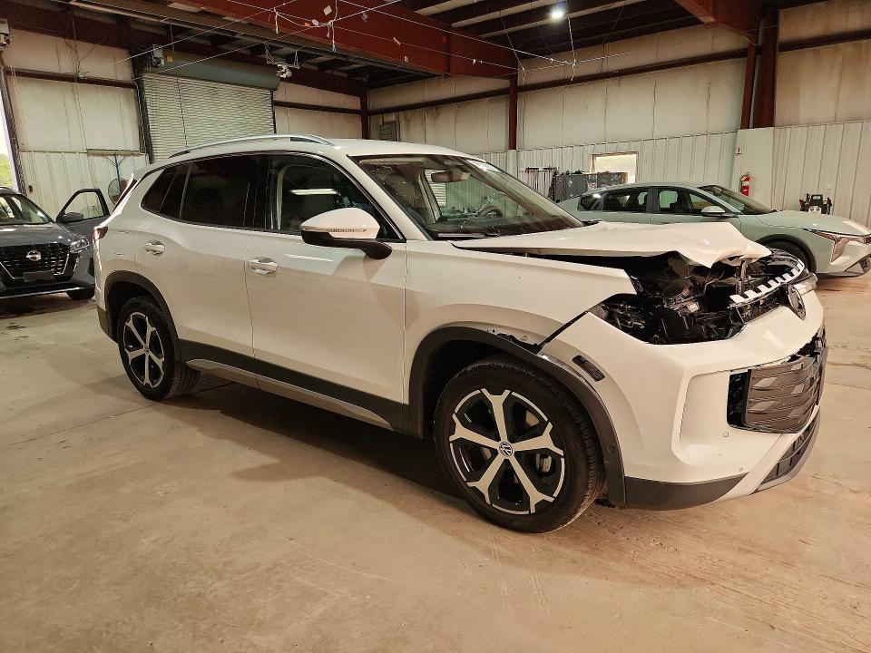 2026 Volkswagen Tiguan VIN 3VVER7RM7TM038421 COPART salvage auction — FRONT END, TX - CERTIFICATE OF TITLE, sold $12,600 on 2026-07-27 (photo 4)