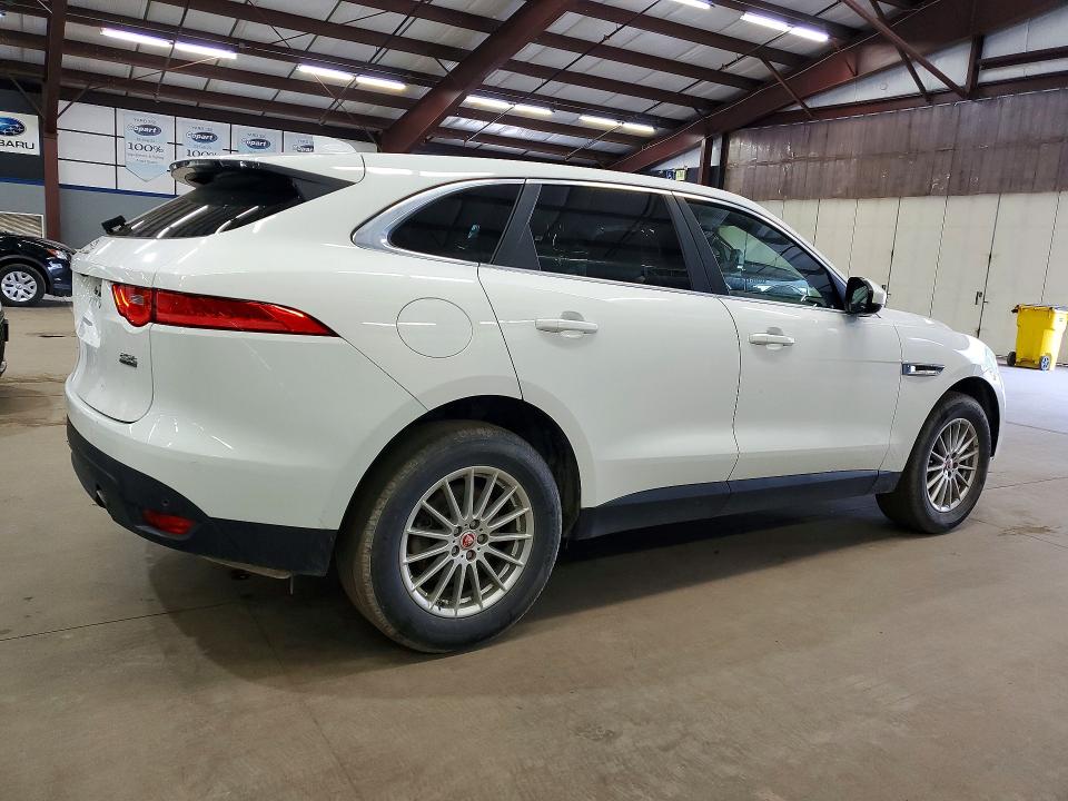 2019 Jaguar F-pace VIN SADCS2FXXKA356710 COPART salvage auction — MINOR DENT/SCRATCHES, PA - CERT OF TITLE (P), sold $2,050 on 2026-07-10 (photo 3)