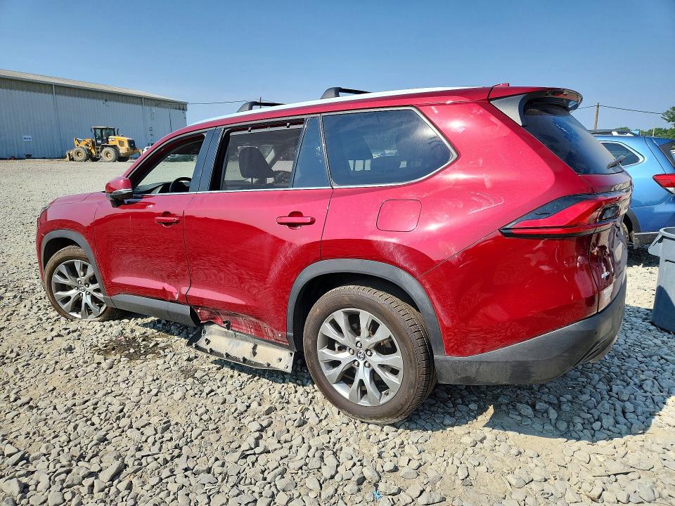 2024 Toyota Highlander VIN 5TDAAAB58RS016361 COPART salvage auction — VANDALISM, AZ - CERT OF TITLE - SALVAGE, sold $14,100 on 2026-07-29 (photo 2)