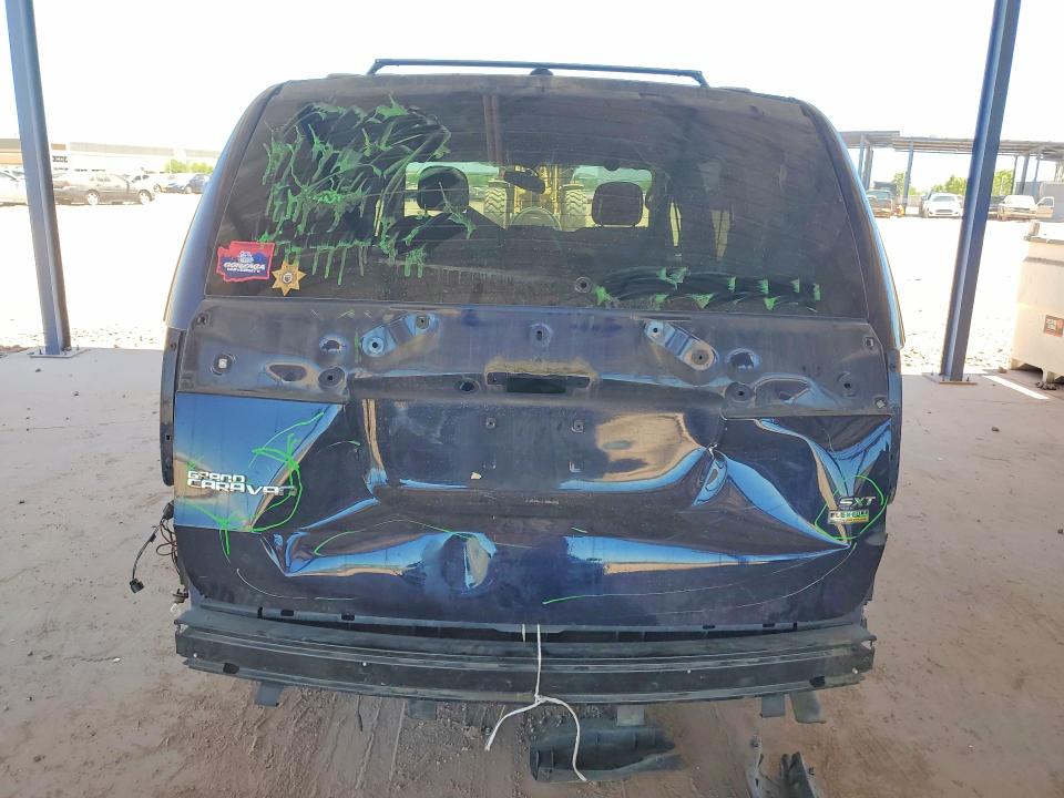 2015 Dodge Caravan VIN 2C4RDGCG7FR649032 COPART salvage auction — REAR END, Az - Cert Of Title - Salvage, sold $775 on 2026-07-09 (photo 6)