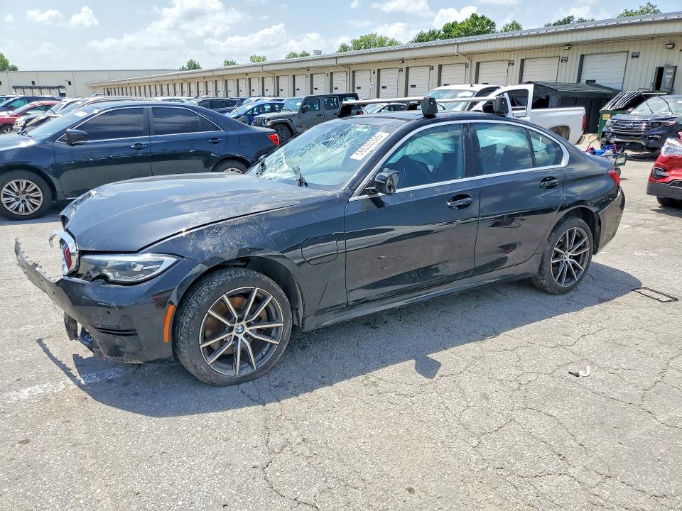 2021 BMW 3 series VIN WBA5P9C0XMFJ76331 — COPART salvage auction photo
