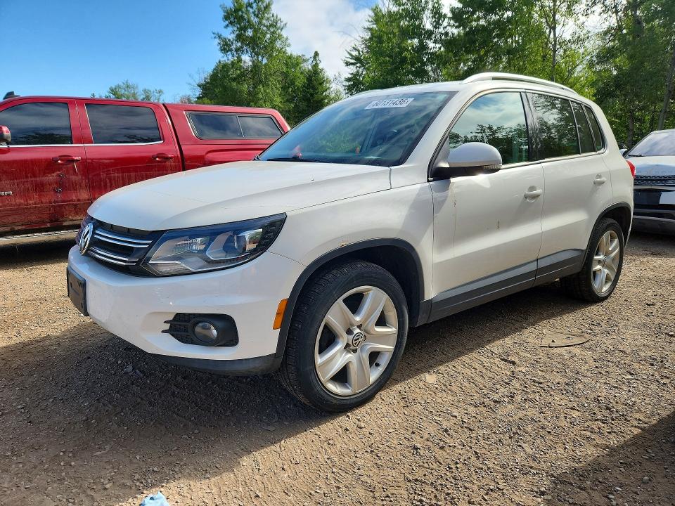 2012 Volkswagen Tiguan VIN WVGBV7AX4CW604498 COPART salvage auction — MINOR DENT/SCRATCHES, On - Permit No Brand - Unfit, sold $425 on 2026-07-29 (photo 1)