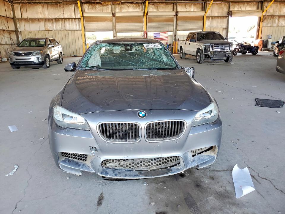 2013 BMW M5 VIN WBSFV9C51DD096994 COPART salvage auction — ROLLOVER, AZ - CERTIFICATE OF TITLE, sold $225 on 2026-07-22 (photo 5)