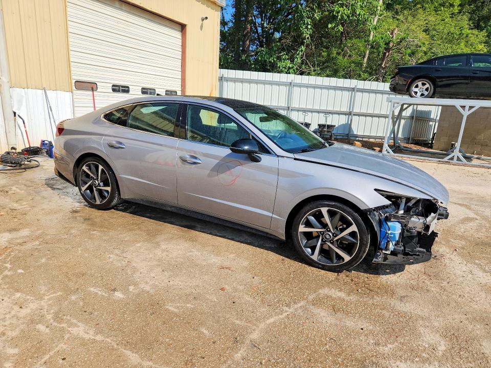 2023 Hyundai Sonata VIN KMHL44J2XPA280583 COPART salvage auction — FRONT END, IL - DEALER ONLY CLEAN TITLE, sold $350 on 2026-07-27 (photo 4)