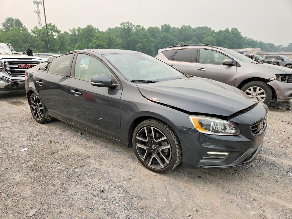 2017 Volvo S60 VIN YV126MFL0H2438947 COPART salvage auction — ROOF, Pa - Certificate Of Salvage, sold $125 on 2026-07-30 (photo 4)