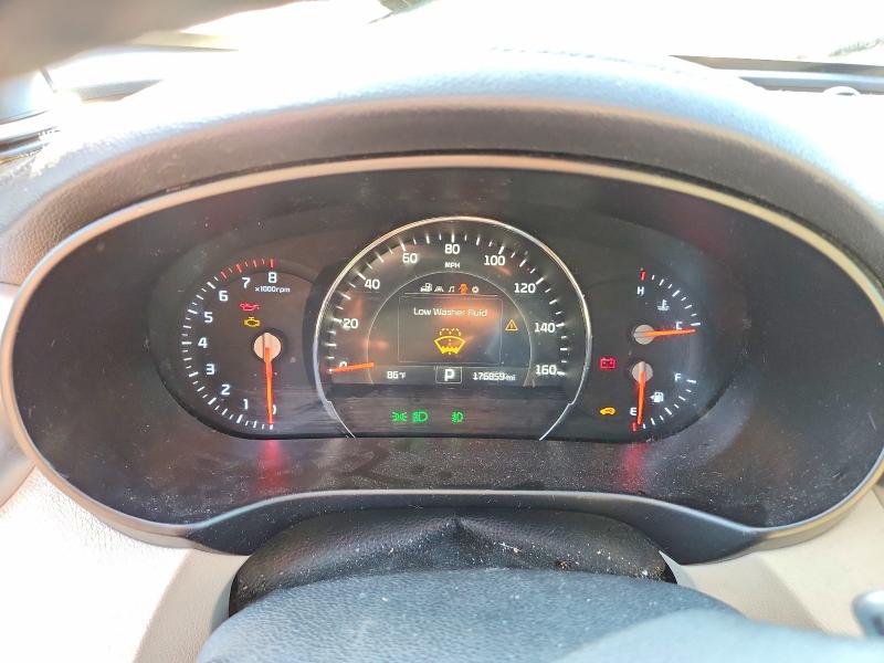 2017 Kia Sorento VIN 5XYPHDA11HG253646 COPART salvage auction — ENGINE BURN, Ny - Certificate Of Title, sold $450 on 2026-07-30 (photo 9)