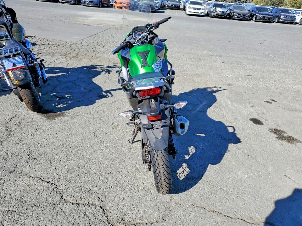 2017 Kawasaki Kle300 VIN JKALE8B13HDA00952 COPART salvage auction — MINOR DENT/SCRATCHES, Ca - Dis/Dlr/Exp Only Clean Title, sold $725 on 2026-07-31 (photo 4)
