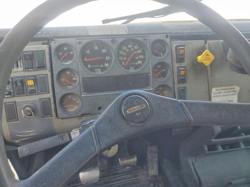 1999 Freightliner All other VIN 1FVXTWEBXXHB53426 COPART salvage auction — ALL OVER, IA - CERT OF TITLE-SALVAGE TITLE, sold $9,500 on 2026-08-13 (photo 8)