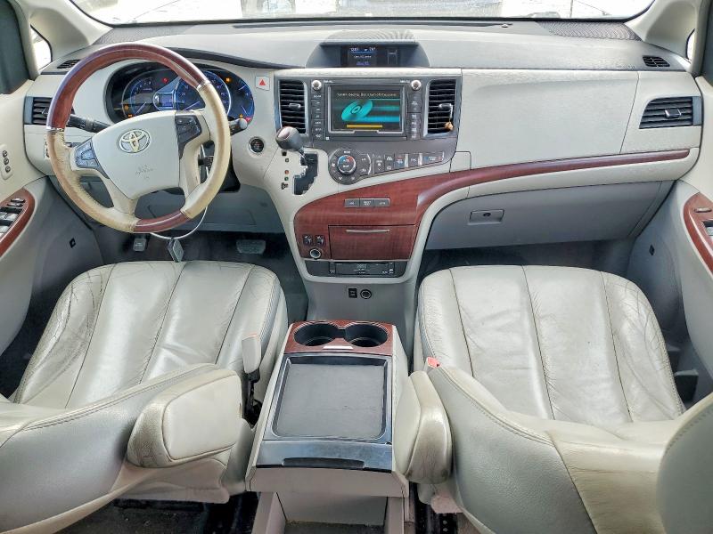 2011 Toyota Sienna VIN 5TDDK3DC5BS026448 COPART salvage auction — MECHANICAL, Ca - Dis/Dlr/Exp Only Clean Title, sold $1,700 on 2026-07-31 (photo 8)