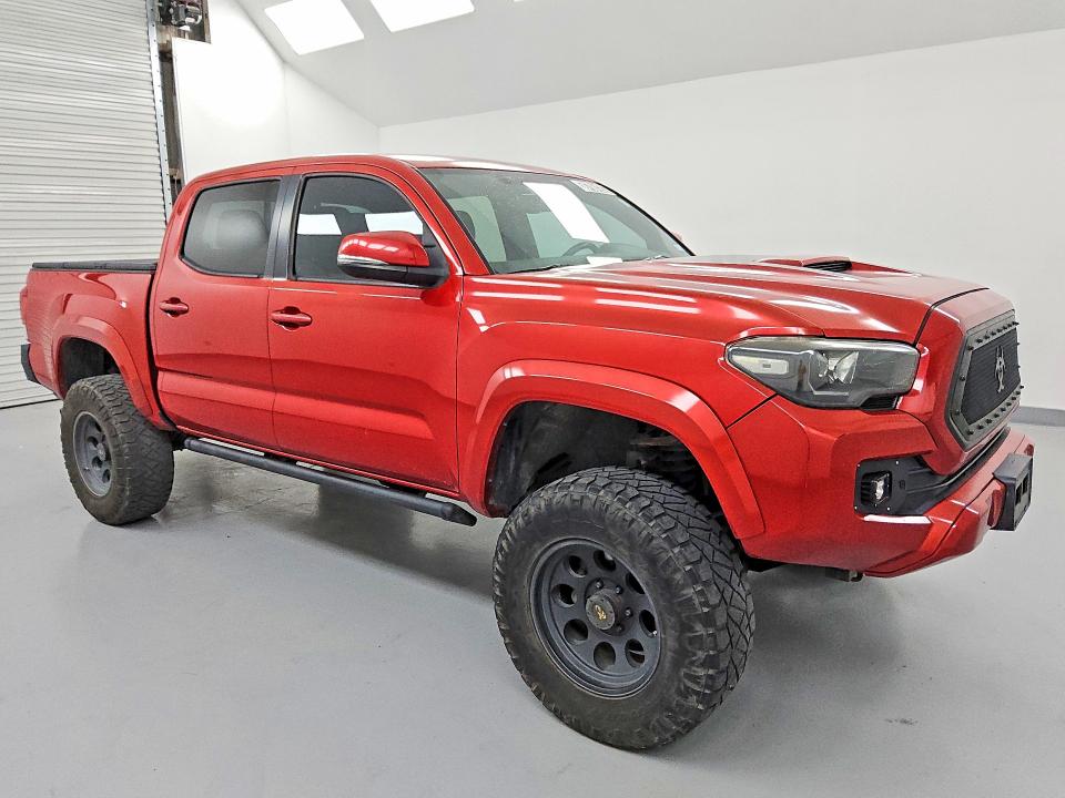 2016 Toyota Tacoma VIN 3TMAZ5CN5GM013963 COPART salvage auction — MINOR DENT/SCRATCHES, Tx - Certificate Of Title, sold $15,200 on 2026-07-30 (photo 4)
