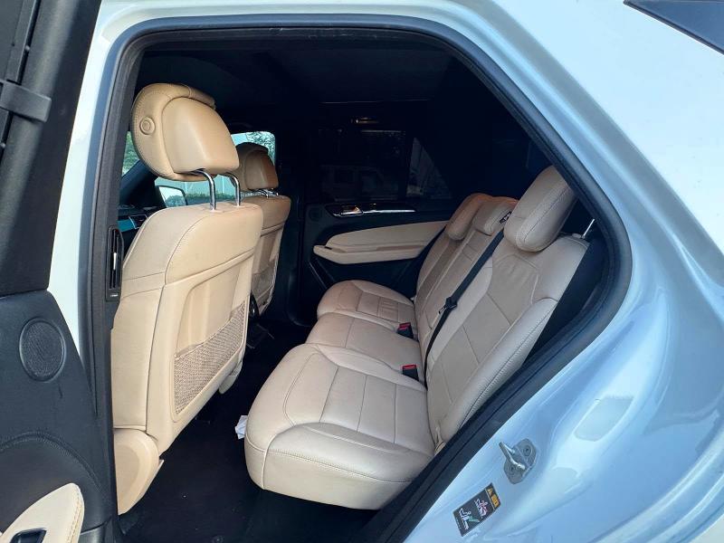 2022 Jeep Wrangler / VIN 1C4JJXP63NW275287 COPART salvage auction — MINOR DENT/SCRATCHES, NY - CERTIFICATE OF TITLE, sold $3,650 on 2026-07-31 (photo 9)
