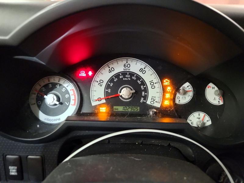 2007 Toyota Fj cruiser VIN JTEBU11F270028524 COPART salvage auction — MINOR DENT/SCRATCHES, Nh - Certificate Of Title (P), sold $7,800 on 2026-07-23 (photo 9)