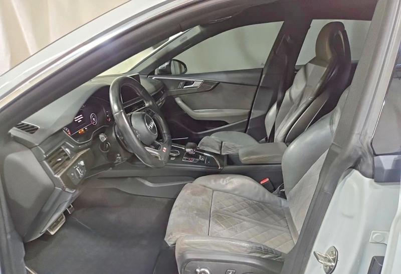 2018 Audi Rs5 VIN WAUC4CF52JA039705 COPART salvage auction — NORMAL WEAR, Tx - Certificate Of Title (P), sold $10,700 on 2026-08-11 (photo 5)
