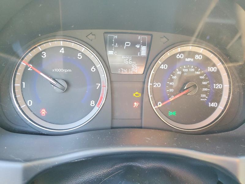 2015 Hyundai Accent VIN KMHCT4AE6FU936272 COPART salvage auction — MINOR DENT/SCRATCHES, CA - CERT OF TITLE-SALVAGED, sold $375 on 2026-07-20 (photo 9)