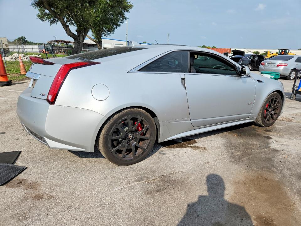 2013 Cadillac Cts-v VIN 1G6DV1EP7D0155233 COPART salvage auction — FRONT END, FL - CERT OF TITLE SLVG REBUILDABLE, sold $26,750 on 2026-08-18 (photo 3)