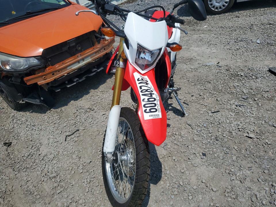 2015 Honda Crf250 VIN MLHMD3818F5203537 COPART salvage auction — FRONT END, Ny - Bill Of Sale, sold $1,200 on 2026-07-23 (photo 2)