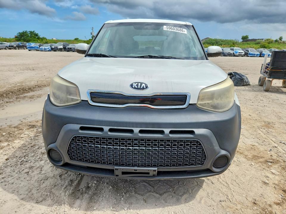 2014 Kia Soul VIN KNDJP3A53E7043418 COPART salvage auction — MINOR DENT/SCRATCHES, Fl - Certificate Of Title, sold $850 on 2026-07-28 (photo 5)