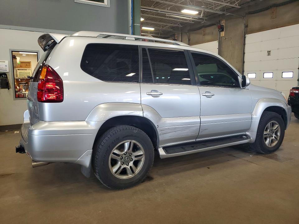 2007 Lexus Gx 470 VIN JTJBT20X370138261 COPART salvage auction — FRONT END, MN - CERT OF TITLE-SALVAGE, sold $2,500 on 2026-07-09 (photo 3)