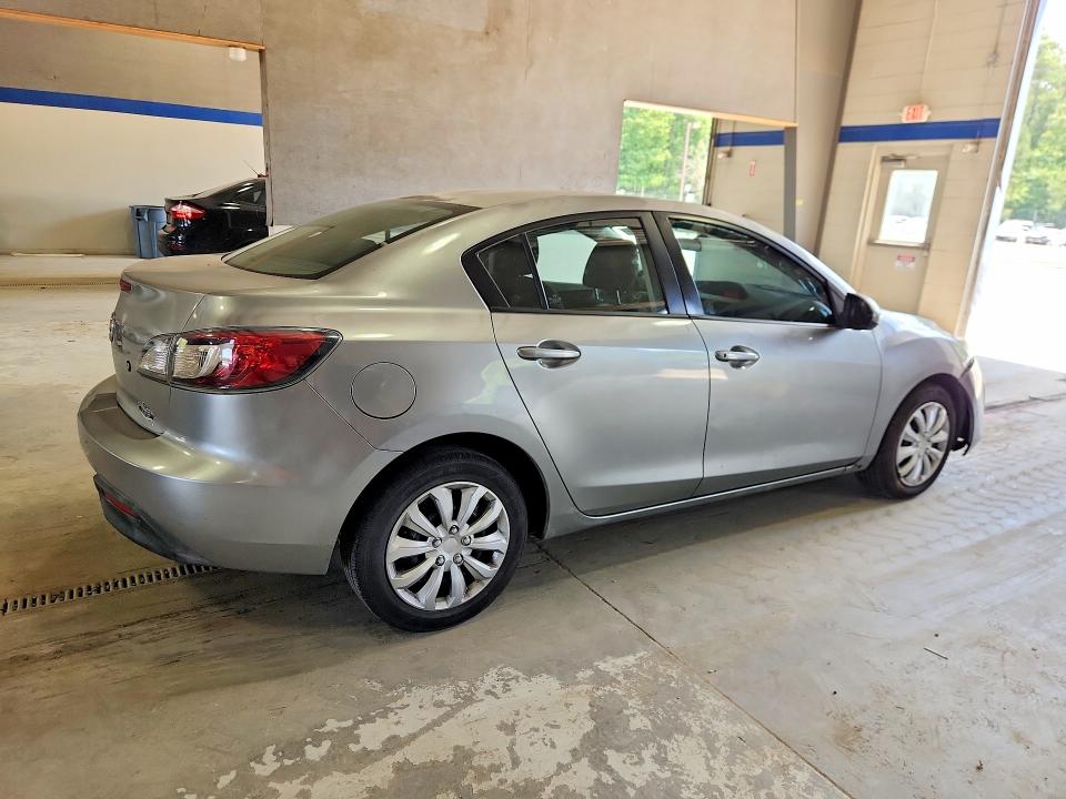 2011 Mazda 3 VIN JM1BL1UG1B1360243 COPART salvage auction — FRONT END, VA - CERT OF TITLE - SALVAGE, sold $625 on 2026-07-24 (photo 3)