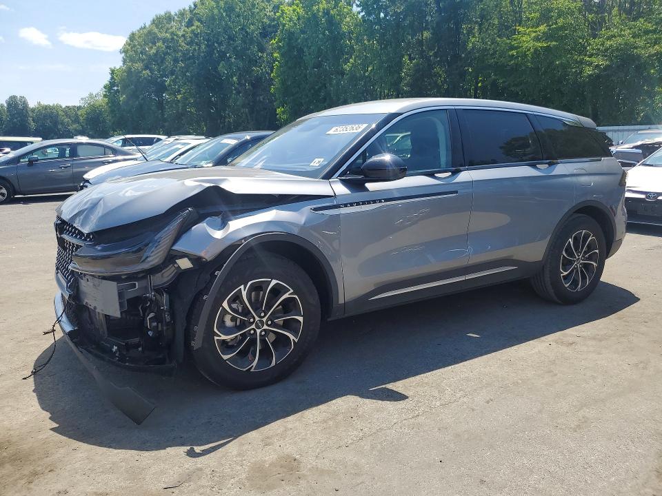2024 Lincoln Nautilus VIN 5LMPJ8JA5RJ804313 — COPART salvage auction photo