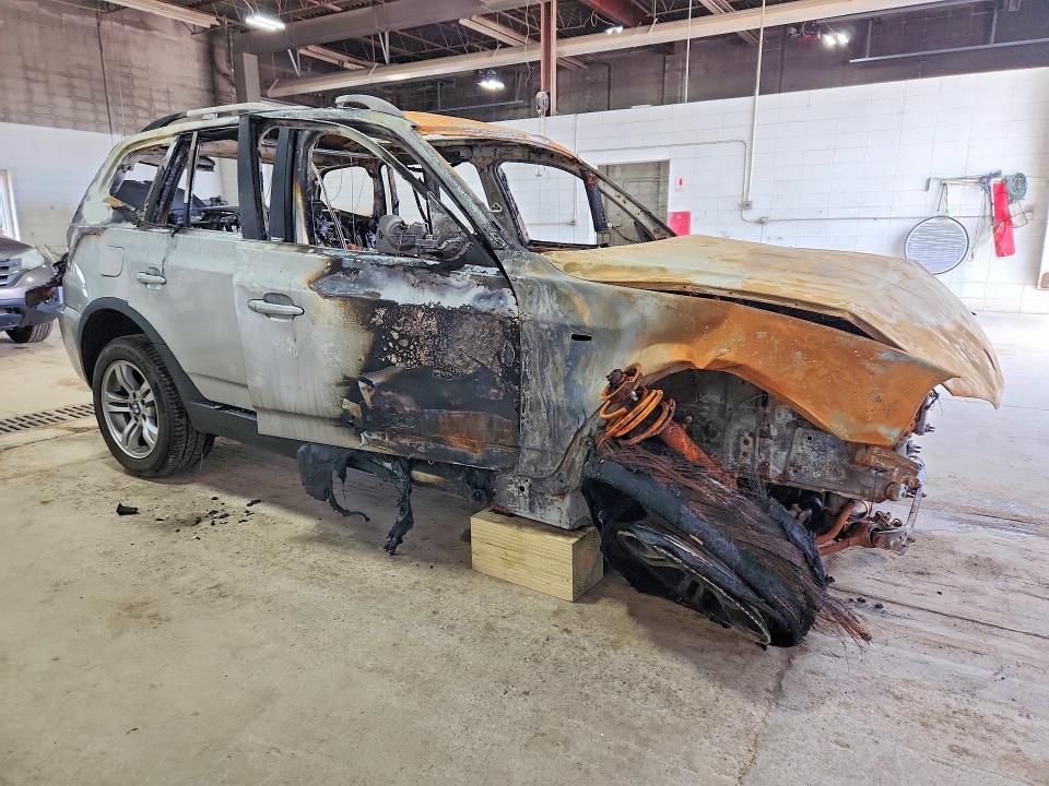 2006 BMW X3 VIN WBXPA934X6WD30870 COPART salvage auction — BURN, Mn - Cert Of Title-Prior Salvage, sold $250 on 2026-07-21 (photo 4)