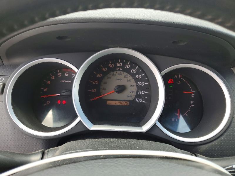 2005 Toyota Tacoma VIN 5TEUU42N15Z143925 COPART salvage auction — MINOR DENT/SCRATCHES, NC - SALVAGE CERT-REBUILT, sold $4,650 on 2026-07-27 (photo 9)