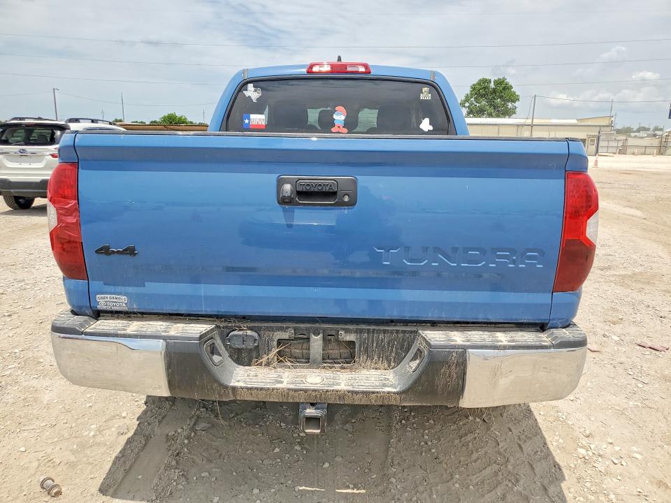2020 Toyota Tundra VIN 5TFDY5F14LX891221 COPART salvage auction — WATER/FLOOD, Tx - Salvage Title-Flood Damage, sold $10,600 on 2026-07-29 (photo 6)