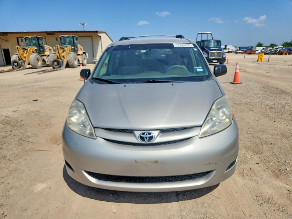 2008 Toyota Sienna VIN 5TDZK23C48S207454 COPART salvage auction — WATER/FLOOD, TX - SALVAGE TITLE-FLOOD DAMAGE (P), sold $500 on 2026-07-29 (photo 5)