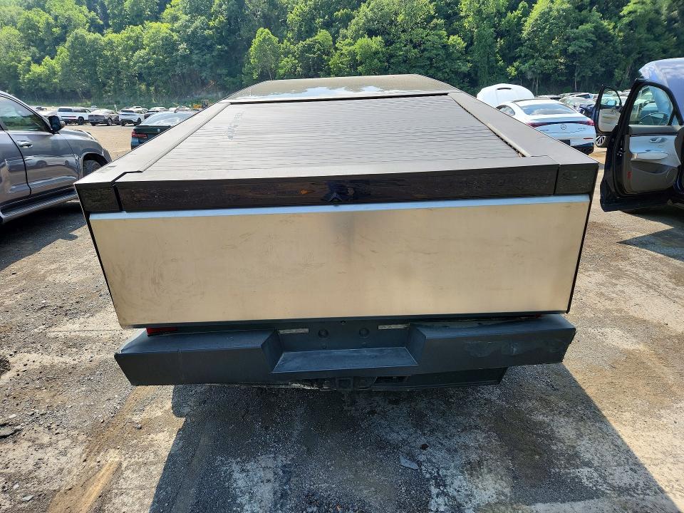 2026 Tesla Cybertruck VIN 7G2CEHED0TA090176 COPART salvage auction — FRONT END, Ma - Cert Of Title-Salvage, sold $40,750 on 2026-07-28 (photo 6)