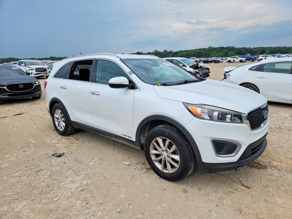 2017 Kia Sorento VIN 5XYPGDA53HG229922 COPART salvage auction — VANDALISM, Va - Certificate Of Title (P), sold $2,250 on 2026-07-26 (photo 4)
