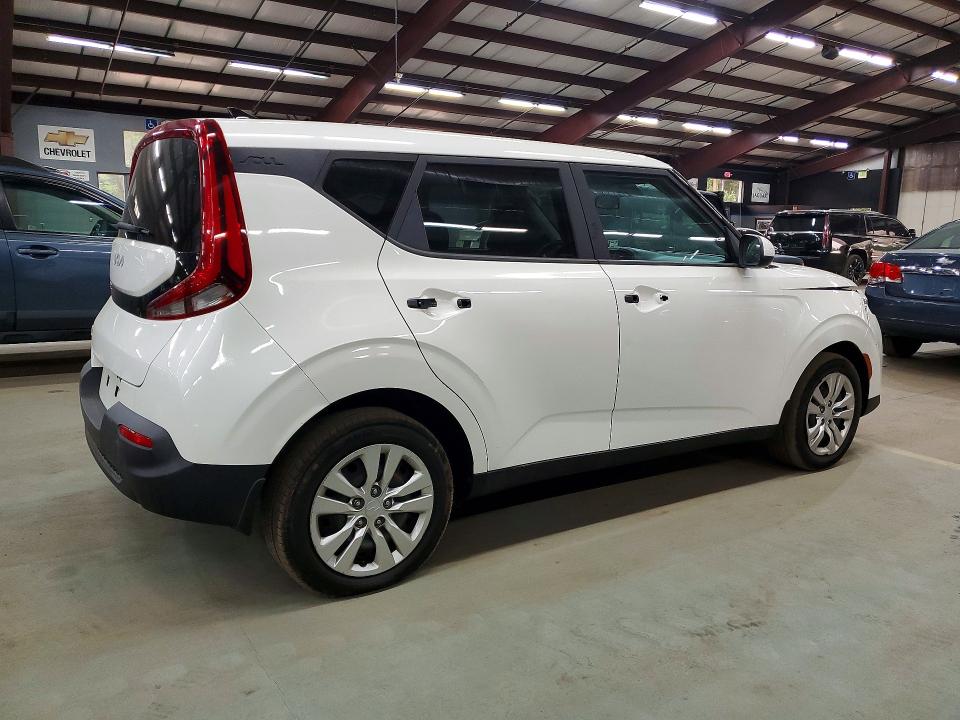 2022 Kia Soul VIN KNDJ23AU2N7805840 COPART salvage auction — FRONT END, VA - CERTIFICATE OF TITLE (P), sold $5,900 on 2026-07-31 (photo 3)