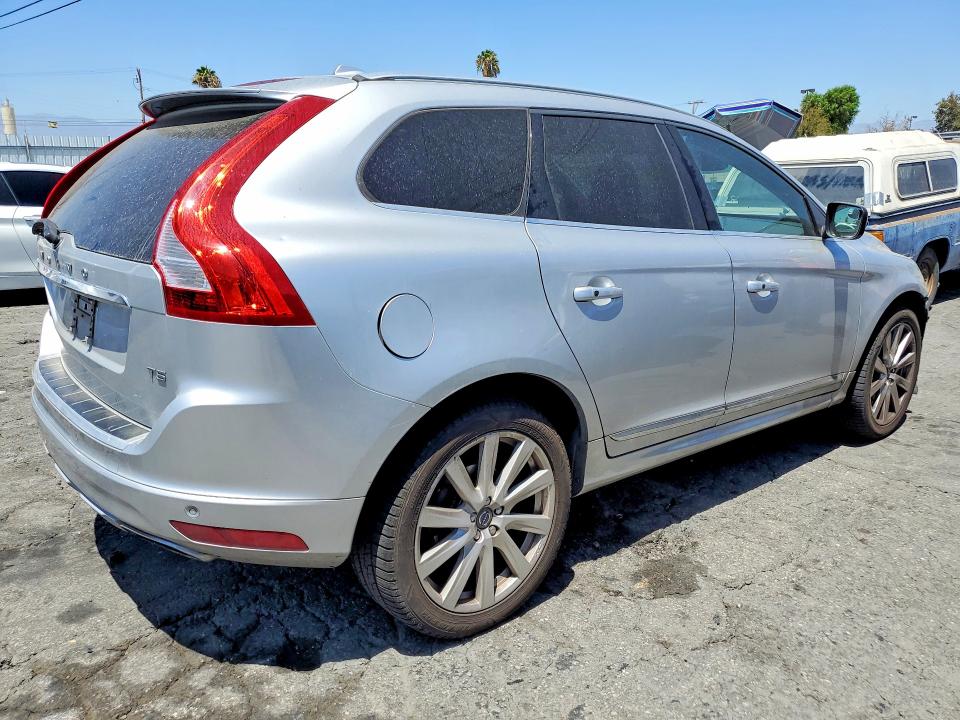 2017 Volvo Xc60 VIN YV440MDU0H2215994 COPART salvage auction — FRONT END, Ca - Salvage Certificate, sold $1,700 on 2026-08-10 (photo 3)