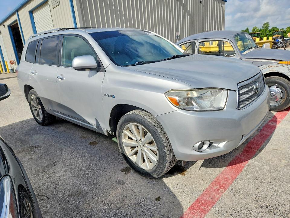 2010 Toyota Highlander hybrid VIN JTEJW3EH8A2046017 COPART salvage auction — MINOR DENT/SCRATCHES, TX - SALVAGE VEHICLE TITLE, sold $2,700 on 2026-07-31 (photo 4)