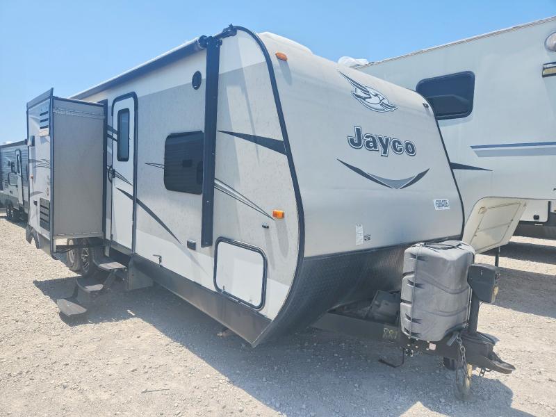 2016 Jayco jay Jay flight VIN 1UJBJ0BP8G1TU0145 COPART salvage auction — WATER/FLOOD, TX - SALVAGE TITLE-FLOOD DAMAGE, sold $2,350 on 2026-08-18 (photo 1)