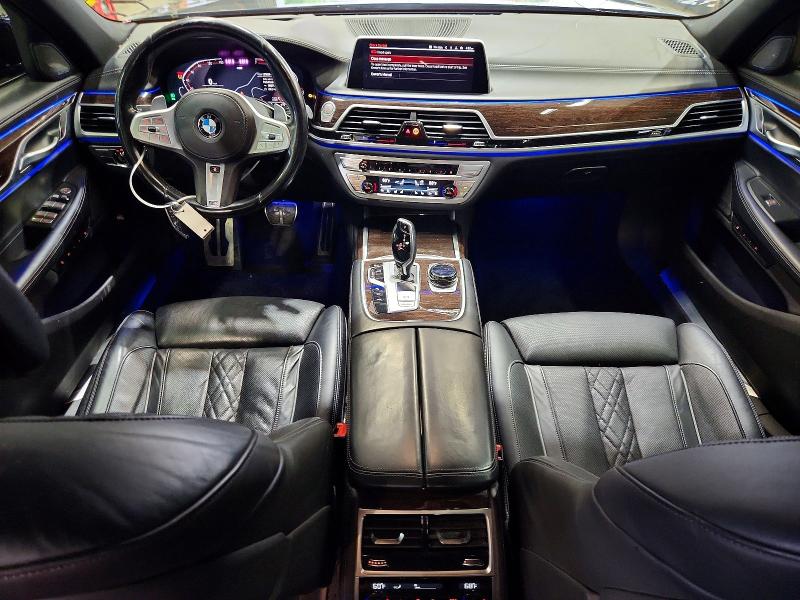 2021 BMW 7er VIN WBA7U2C07MCF68499 COPART salvage auction — MINOR DENT/SCRATCHES, PA - CERT OF TITLE (P), sold $25,000 on 2026-08-20 (photo 8)