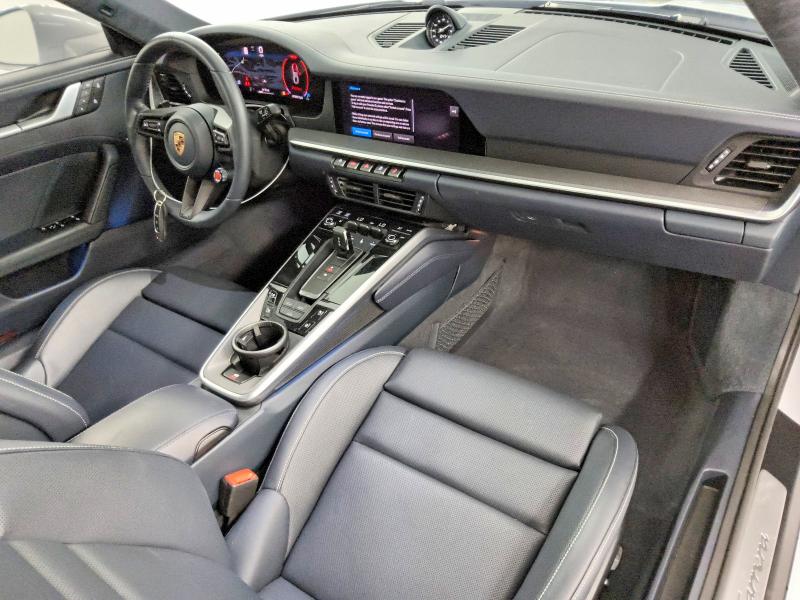 2025 Porsche 911 VIN WP0AA2A99SS206063 COPART salvage auction — NORMAL WEAR, CA - CERTIFICATE OF TITLE, sold $116,000 on 2026-08-11 (photo 8)