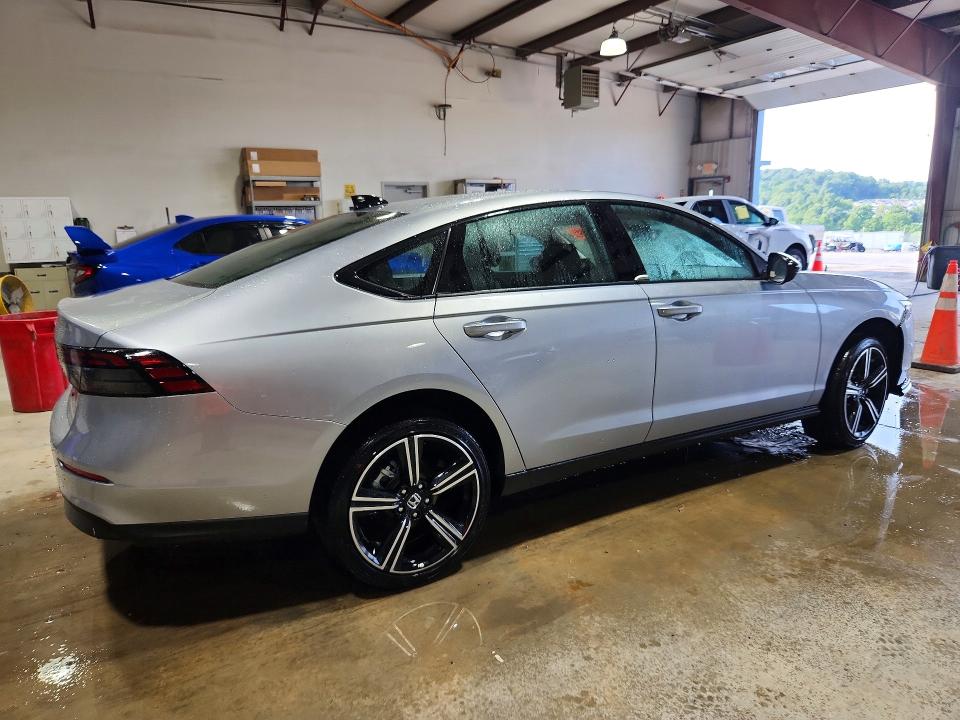 2026 Honda Accord VIN 1HGCY1F40TA043310 COPART salvage auction — FRONT END, Pa - Cert Of Title, sold $10,500 on 2026-08-03 (photo 3)