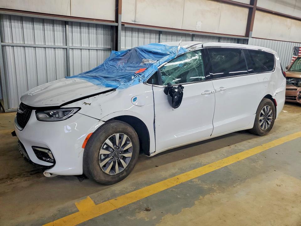 2025 Chrysler Pacifica VIN 2C4RC1S78SR565524 — COPART salvage auction photo