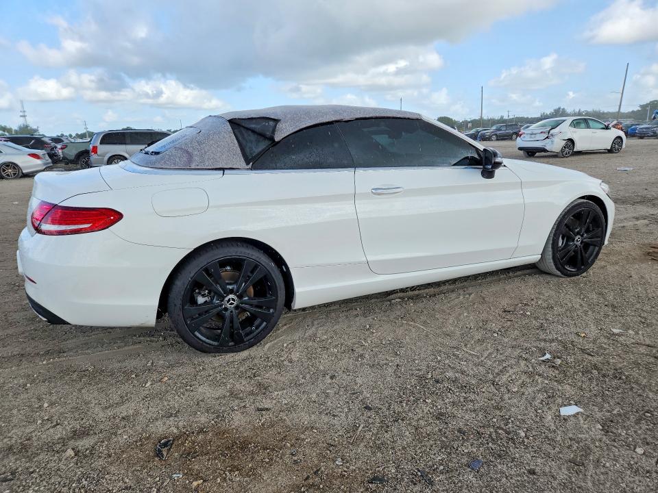 2017 Mercedes-benz C-klasse VIN WDDWK4JB6HF518379 COPART salvage auction — MINOR DENT/SCRATCHES, GA - CERTIFICATE OF TITLE, sold $12,800 on 2026-07-28 (photo 3)