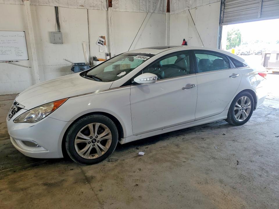 2011 Hyundai Sonata VIN 5NPEC4AC5BH118645 COPART salvage auction — NORMAL WEAR, Ky - Certificate Of Title, sold $800 on 2026-07-27 (photo 1)
