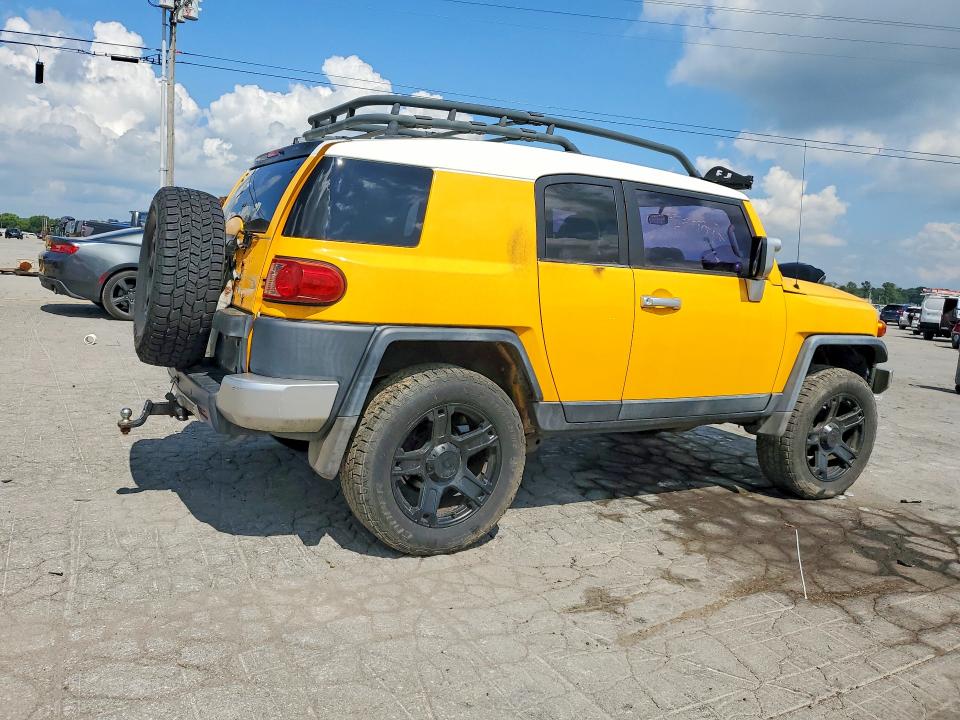 2007 Toyota Fj cruiser VIN JTEBU11F370019556 COPART salvage auction — MINOR DENT/SCRATCHES, OH - CERTIFICATE OF TITLE (P), sold $3,100 on 2026-07-22 (photo 3)