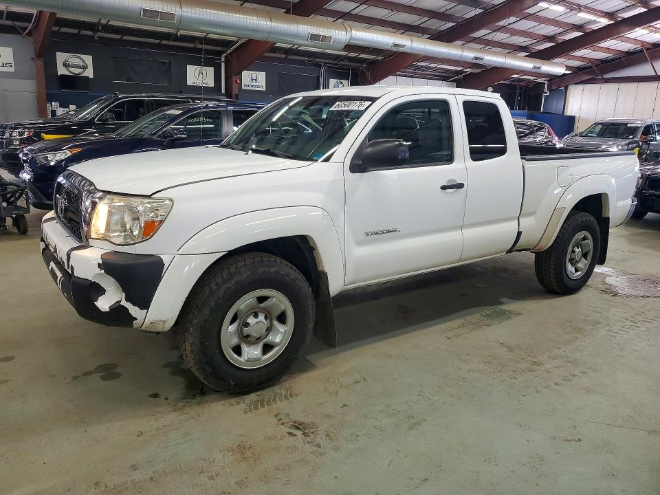 2011 Toyota Tacoma VIN 5TFUU4EN8BX011078 COPART salvage auction — MINOR DENT/SCRATCHES, Ma - Certificate Of Title, sold $1,700 on 2026-07-30 (photo 1)