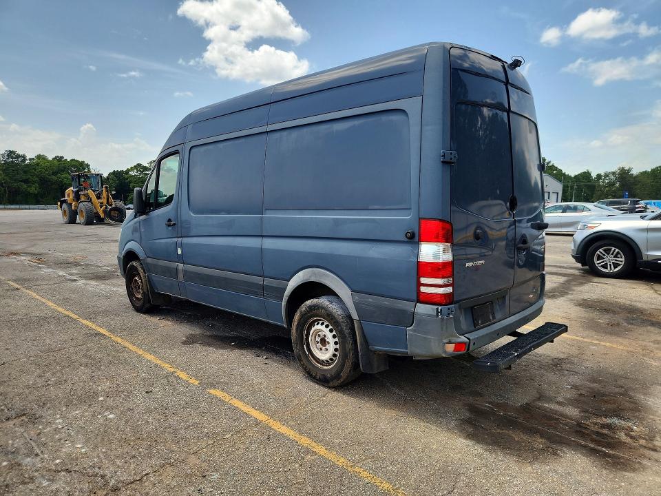 2018 Mercedes-benz Sprinter VIN WD3PE7CD6JP635573 COPART salvage auction — MECHANICAL, Fl - Certificate Of Title, sold $700 on 2026-07-27 (photo 2)