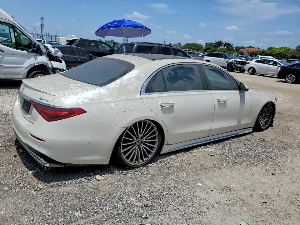 2022 Mercedes-benz S-klasse VIN W1K6G6DB0NA160147 COPART salvage auction — MINOR DENT/SCRATCHES, Fl - Cert Of Title-Salvage Theft, sold $18,200 on 2026-07-28 (photo 3)