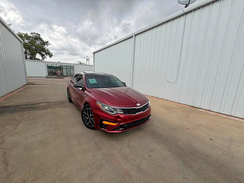 2020 Kia Optima VIN 5XXGT4L3XLG450082 COPART salvage auction — MINOR DENT/SCRATCHES, OK - CERTIFICATE OF TITLE (P), sold $900 on 2026-07-28 (photo 1)