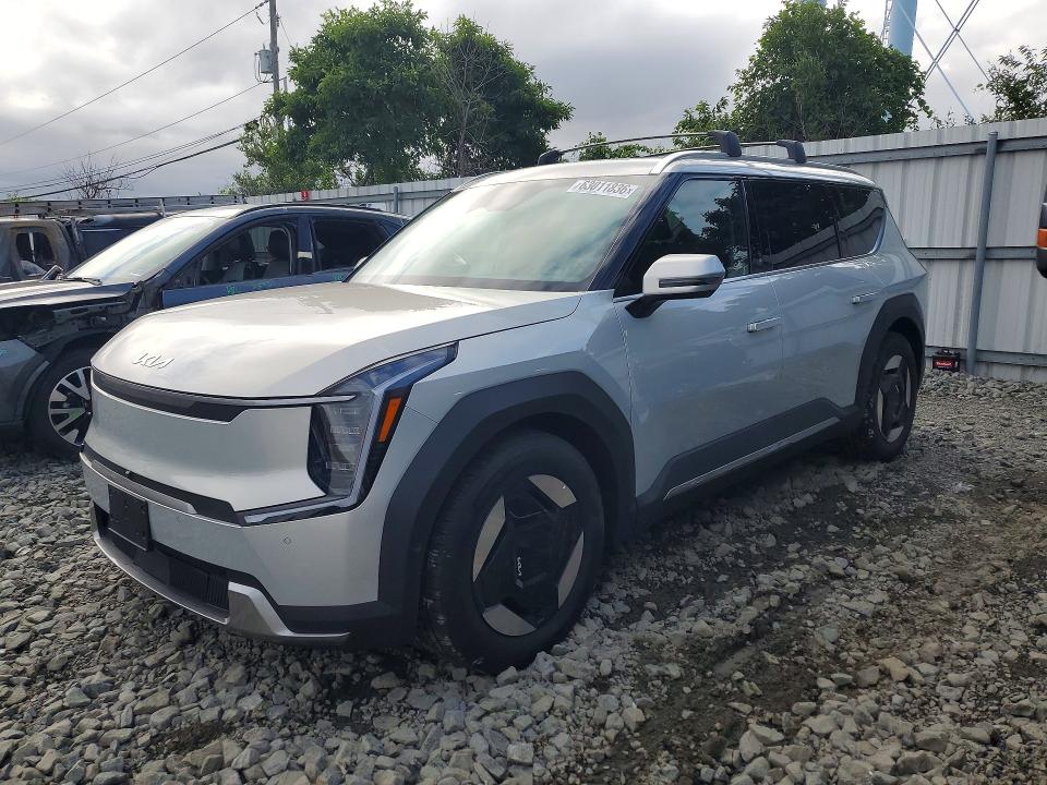 2026 Kia Ev9 VIN 5XYAFFS55TG017051 COPART salvage auction — WATER/FLOOD, Nj - Cert Of Title-Salvage Flood, sold $27,250 on 2026-09-14 (photo 1)