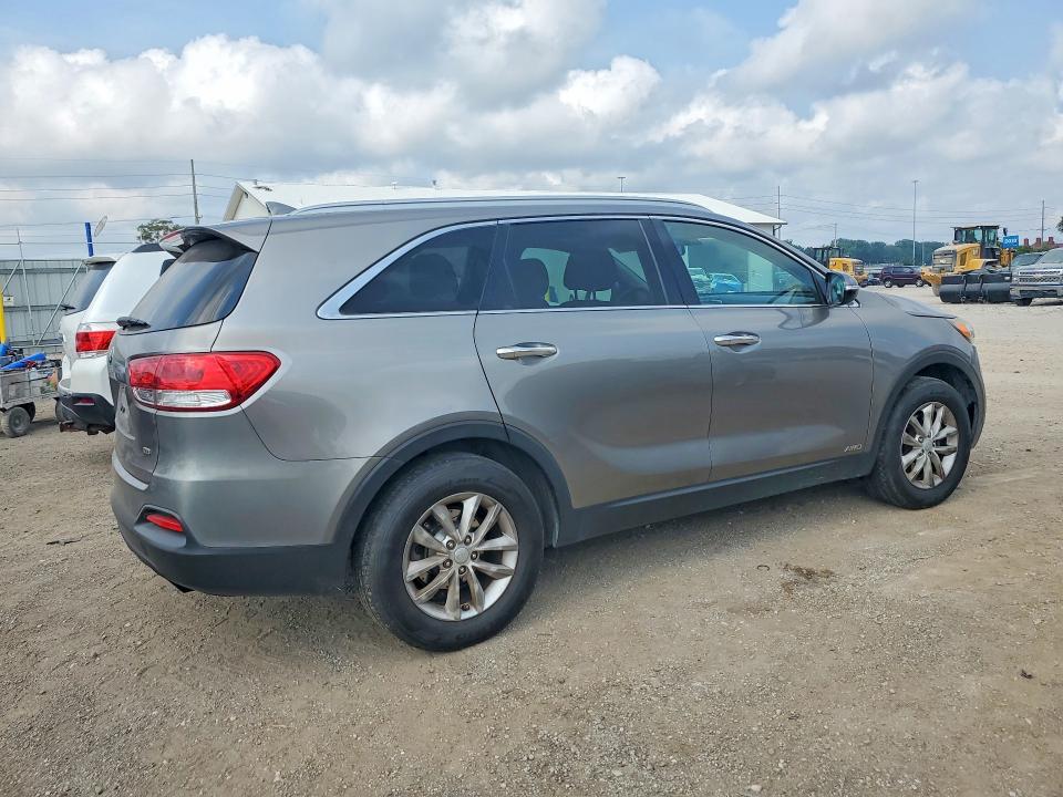 2016 Kia Sorento VIN 5XYPGDA30GG060567 COPART salvage auction — MECHANICAL, IA - CERTIFICATE OF TITLE, sold $1,400 on 2026-07-31 (photo 3)