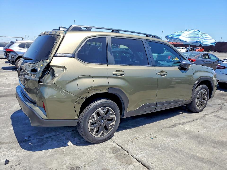 2025 Subaru Forester VIN JF2SLDDC1SH519849 COPART salvage auction — REAR END, Ca - Salvage Certificate, sold $12,400 on 2026-08-26 (photo 3)