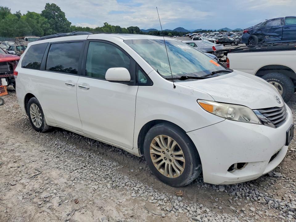2012 Toyota Sienna VIN 5TDYK3DC8CS279248 COPART salvage auction — FRONT END, Va - Certificate Of Title (P), sold $3,550 on 2026-07-28 (photo 4)