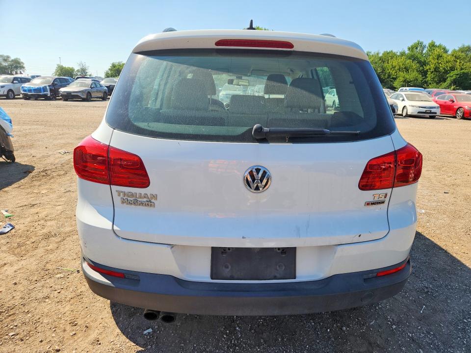 2017 Volkswagen Tiguan VIN WVGBV7AXXHW510908 COPART salvage auction — MINOR DENT/SCRATCHES, Ia - Cert Of Title-Prior Salvage, sold $1,600 on 2026-08-07 (photo 6)